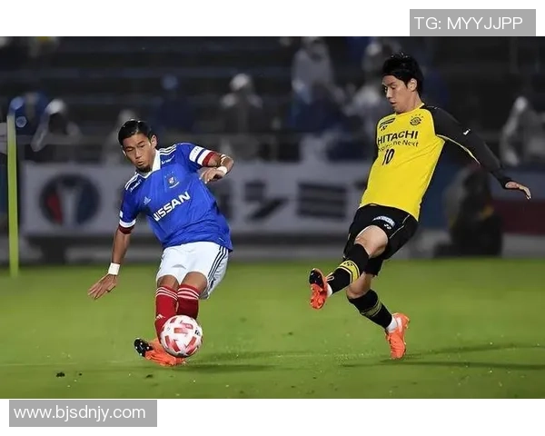 攒岐与横滨FC的激烈对决谁能在赛场上笑到最后