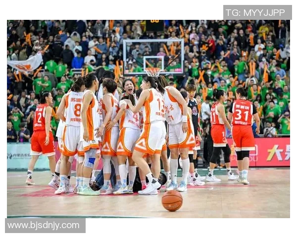 法国女篮与黑山女篮激战正酣谁能在这场对决中笑到最后